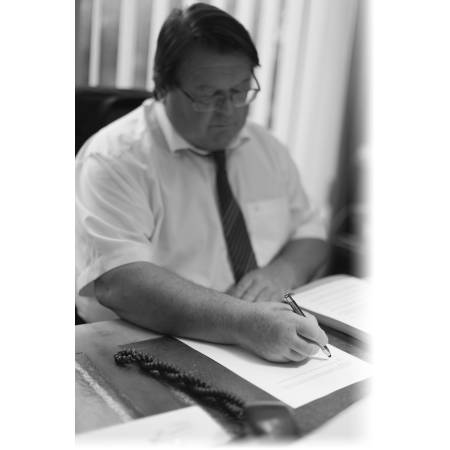 Arm Rudibert G. Rechtsanwalt.jpg