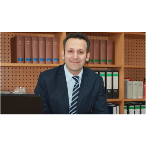 Rechtsanwalt Kesim für Arbeitsrecht, Familienrecht, Mietrecht, Zivilrecht und Unfallrecht.jpg