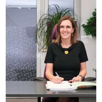 Rechtsanwältin Dr. Fischbach (Dr. Natascha Fischbach).jpg