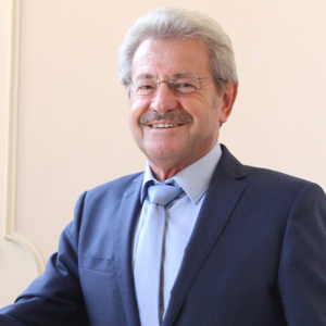 Attorney Dr. Debernitz, Dr. Schmidt & Kollegen.jpg