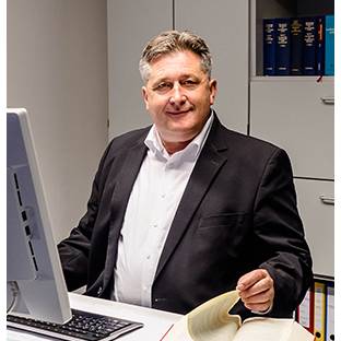 Volker D. Fischer Rechtsanwalt.jpg