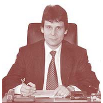 Dr. Lutz-Peter Gollnisch.jpg