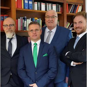 Dhonau Dickes Welker.jpg