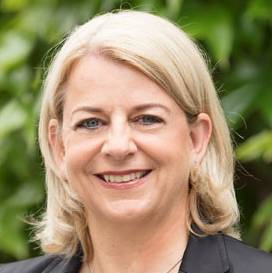 Christin Lehné Rechtsanwältin.jpg