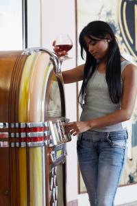 TJ - TOMs JUKEBOX (DJ).jpg