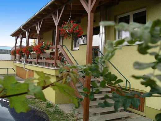 Gaststätte "Am Steinig".jpg