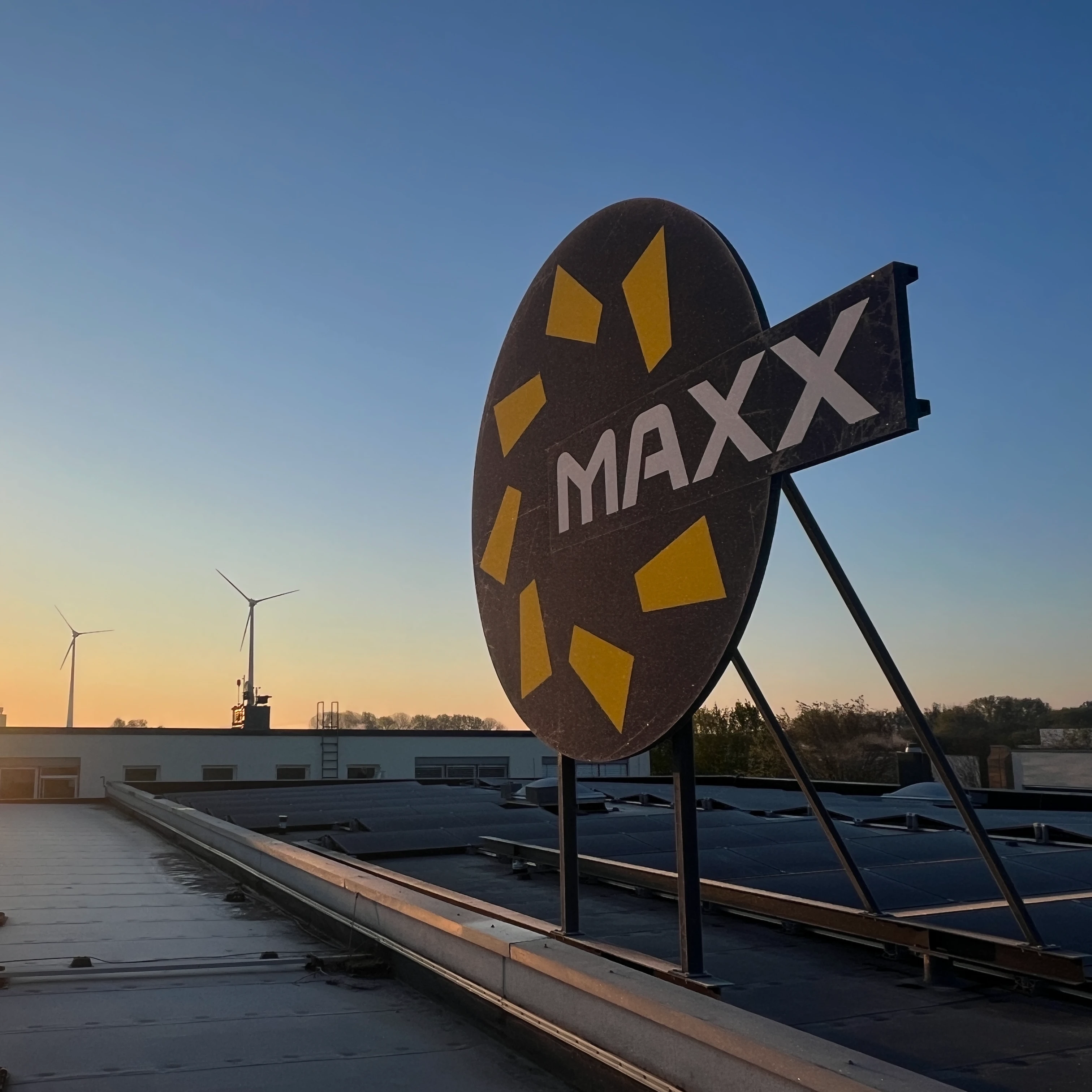 MAXX SOLAR & ENERGIE GmbH & Co. KG.jpg